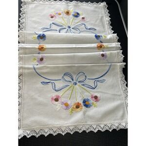 Vintage Fairistytch Embroidery Crochet Edge Table Runner/Dresser Scarf 18" X 43"